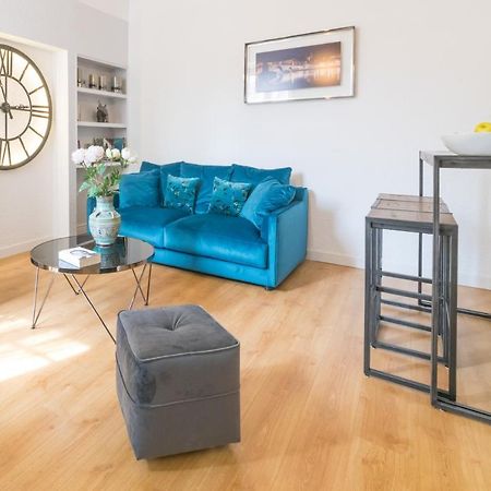 Le Palais Du Chene Noir - Hypercentre - Calme - Wifi Gratuit Apartment อาวีญง ภายนอก รูปภาพ