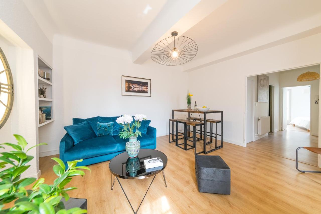 Le Palais Du Chene Noir - Hypercentre - Calme - Wifi Gratuit Apartment อาวีญง ภายนอก รูปภาพ